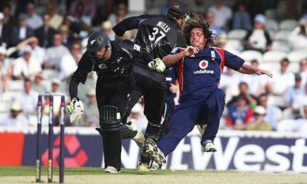 The urge to punch Ryan Sidebottom was just too strong to ignore.
